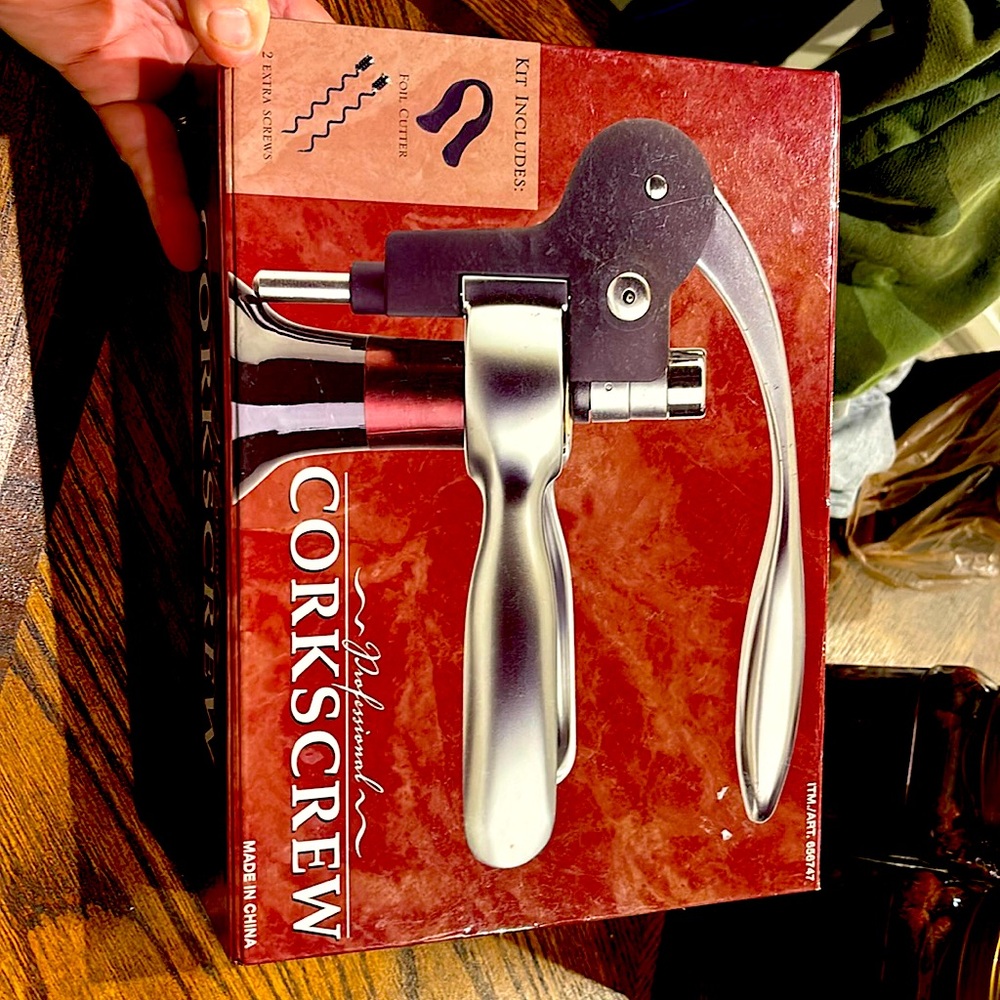 Costco PROFESSIONAL CORKSCREW KIT Foil Cutter Wine Corker Rabbit Ears